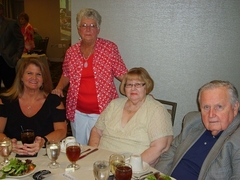 Kristie Hollingsworth, Libby O'Brien, Pam and Rod Elliot